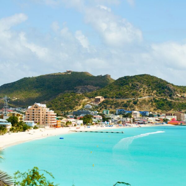 Visit St Maarten on a budget