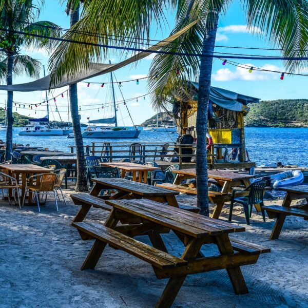 best beach bars in St Maarten / St Martin