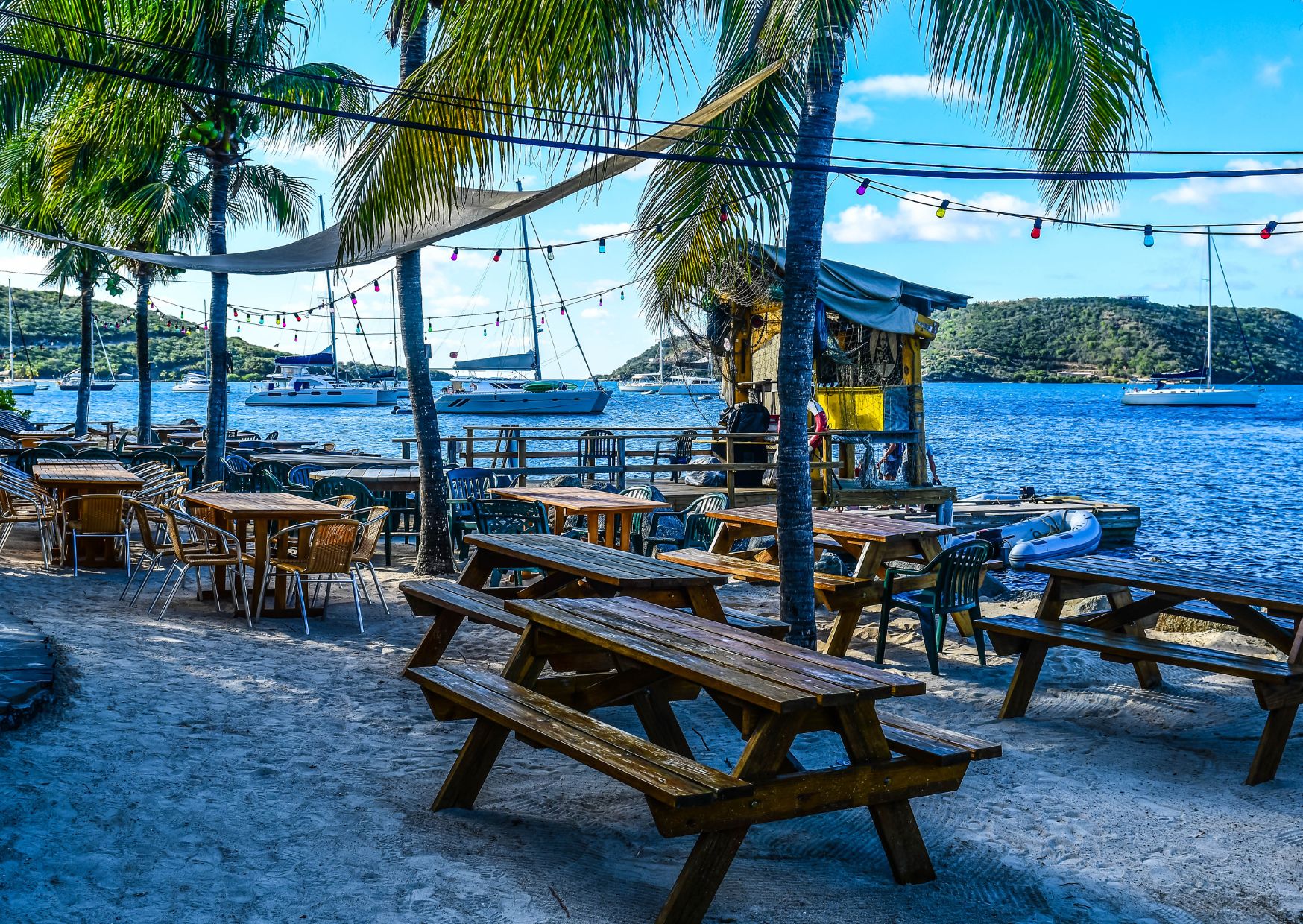10 Best Beach Bars in St Maarten / St Martin